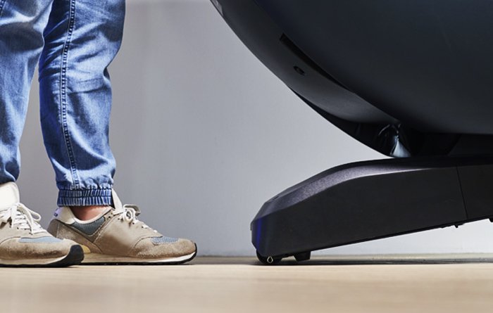 HIDDEN WHEELS FOR EASY MOVING